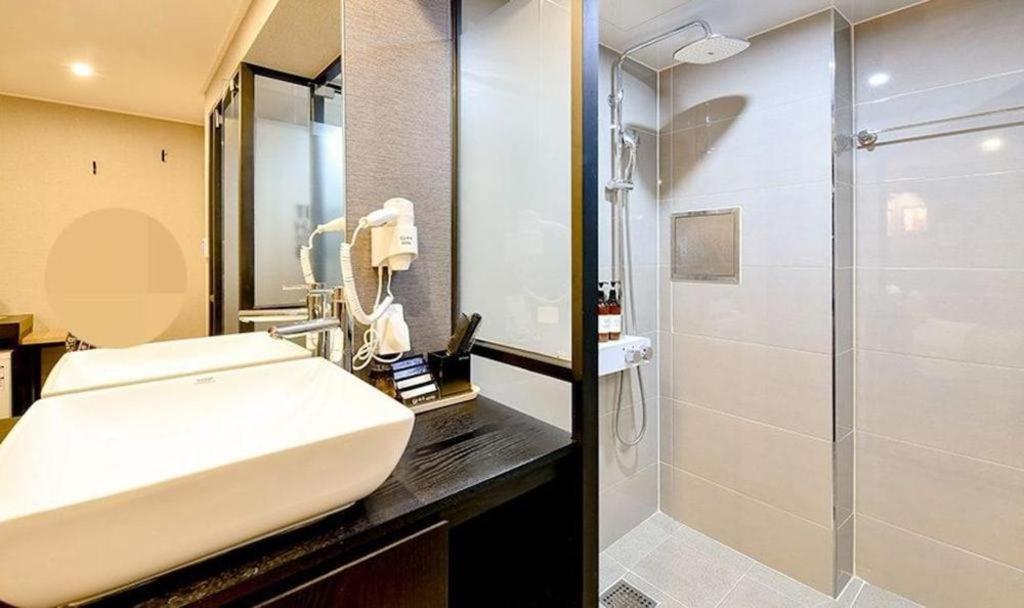 Boutique Hotel Haru Busan Exterior photo